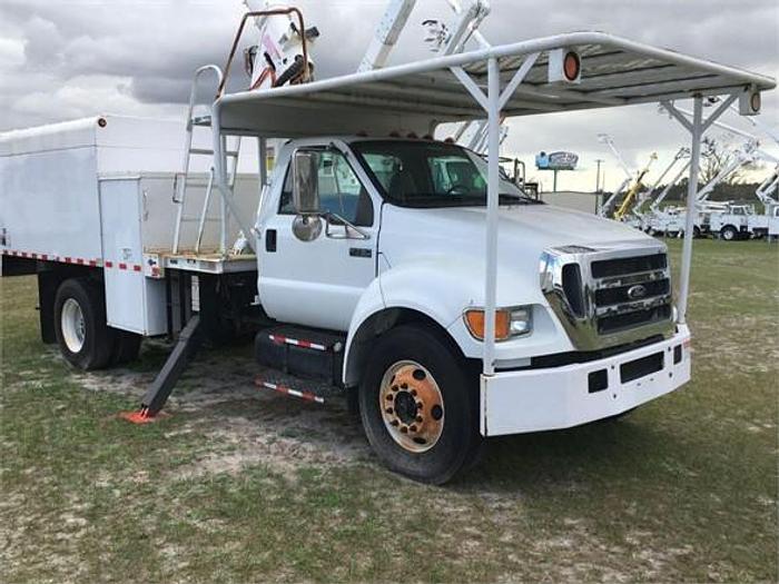 Used 2005 FORD F750 SD