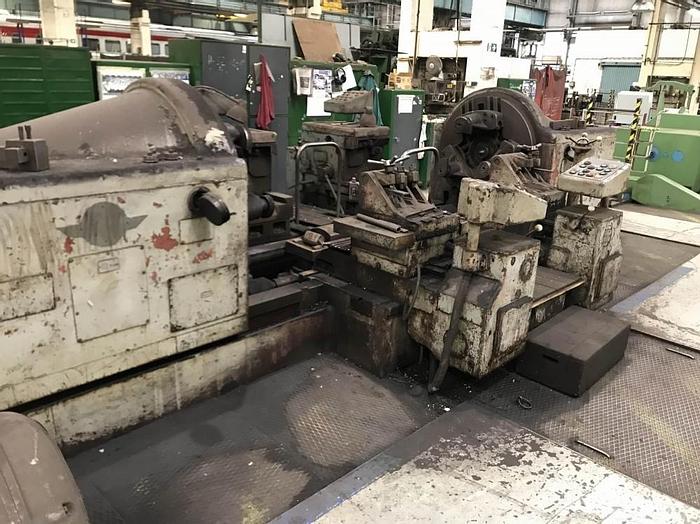 Used 1967 RAFAMET UBB 112 Double-support Lathe for Wheel set turning