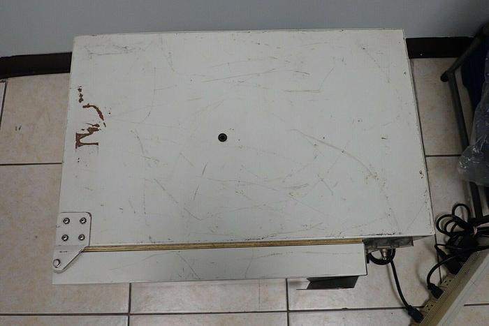 Used Barnstead Thermolyne Model I53325 Compact CO2 5000 Series Incubator