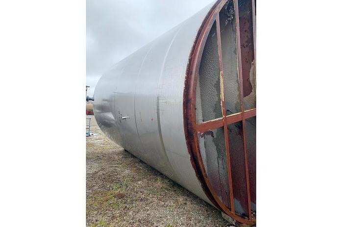 D'occasion USED 15,000 GALLON STAINLESS STEEL TANK WITH EPOXY LINING