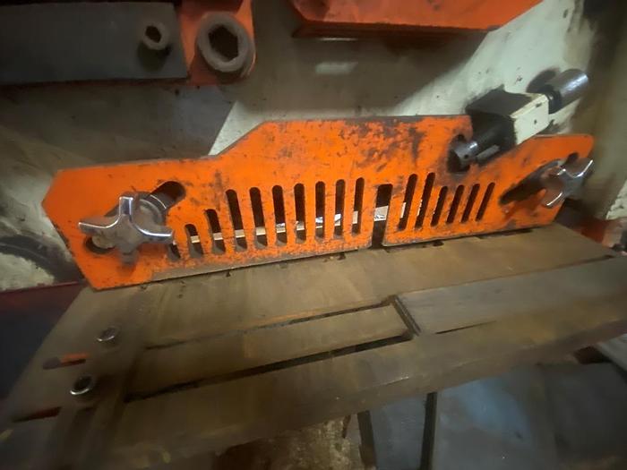 Used 2006 Sunrise IW100S Hydraulic Ironworker