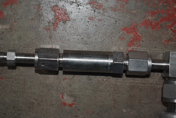 Used Nupro ss-bnv51-c  mini gashleen filter