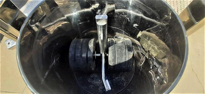 Used Refiner, Chocolate, 150 lbs., DCM 150, Melangeur #S744485