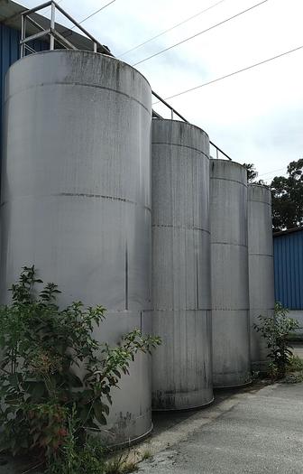 Usado Conjunto de 4 depósitos de 20 mil litros inox