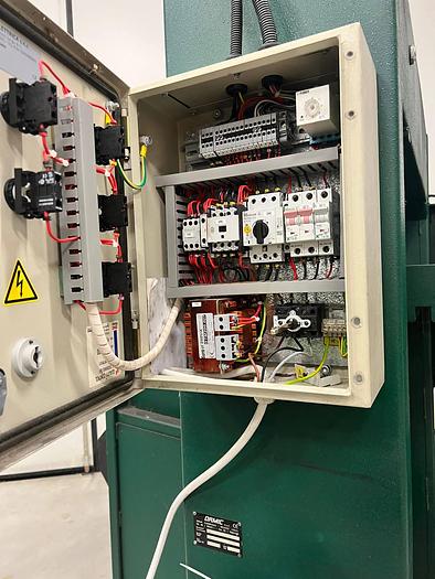 Usato 1996 PRESSA Imballaggio verticale - Revisionata