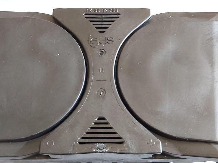 Cadena portacables serie E4.80, 10,5m, E4.80.45.200 Igus, nueva -50%