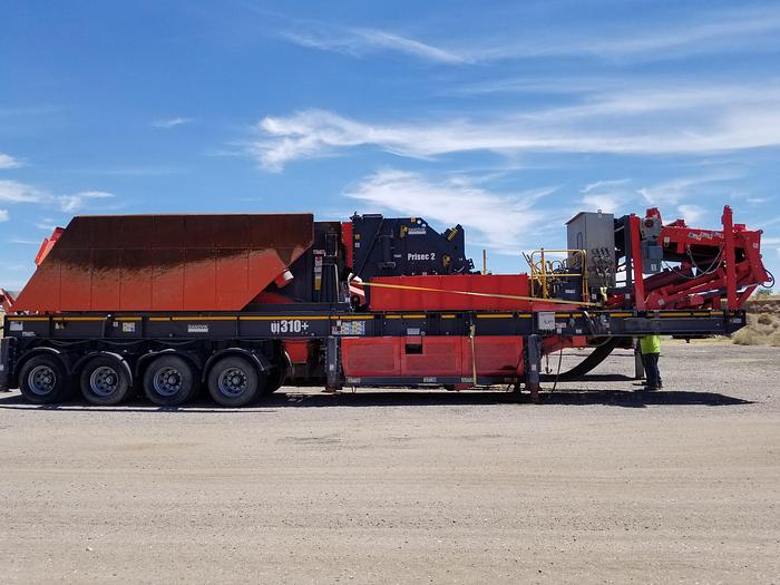 Used Sold 2017 SANDVIK UI310 IMPACT CRUSHER at Grinder Crusher Screen
