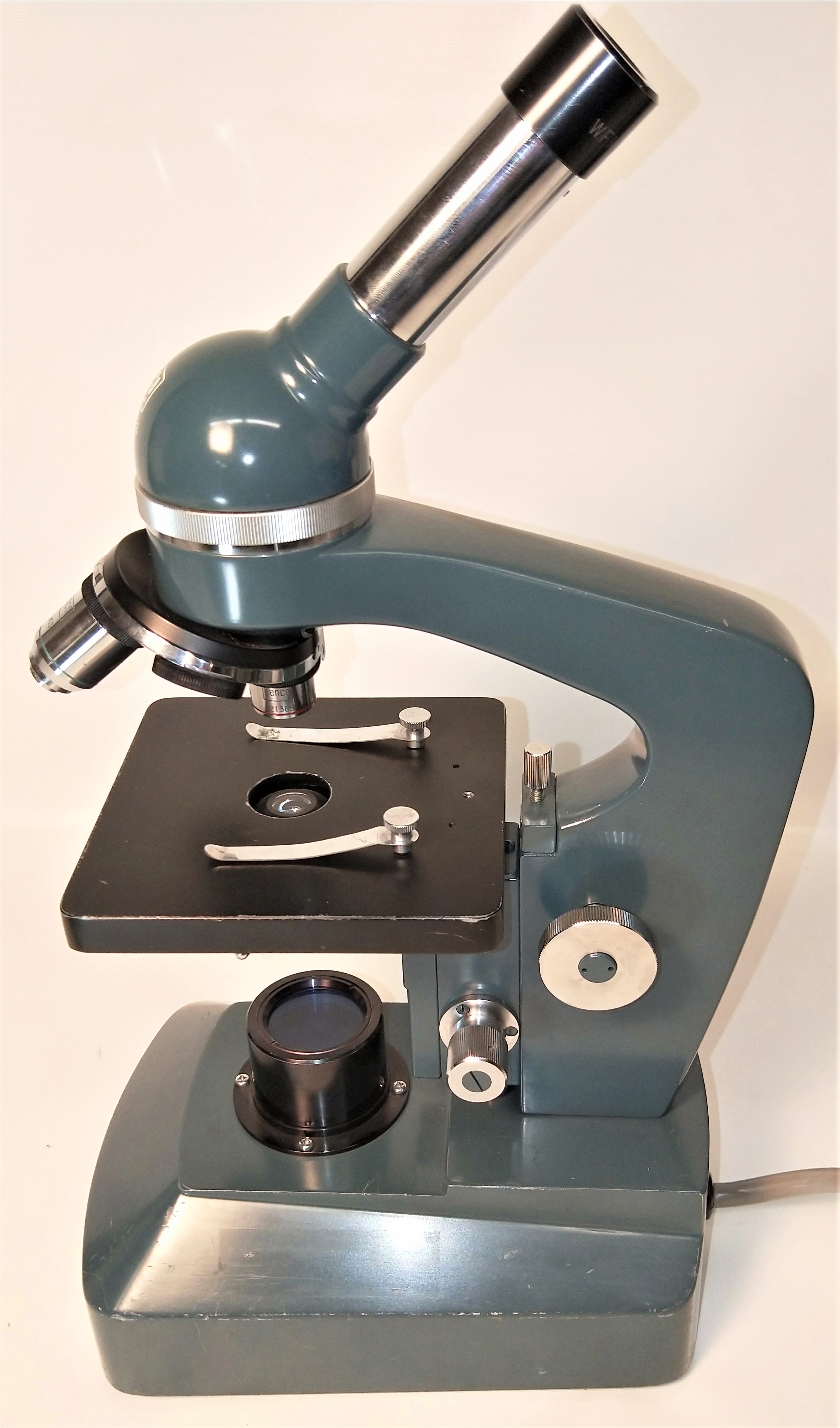 Used Cenco HVS-20 (T60918-33) Monocular Microscope
