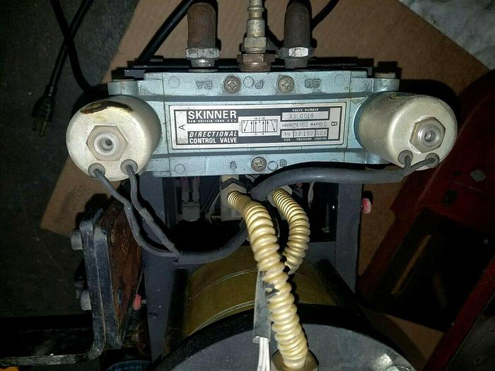 Used AMP Electric Component Stamping Crimping Machine