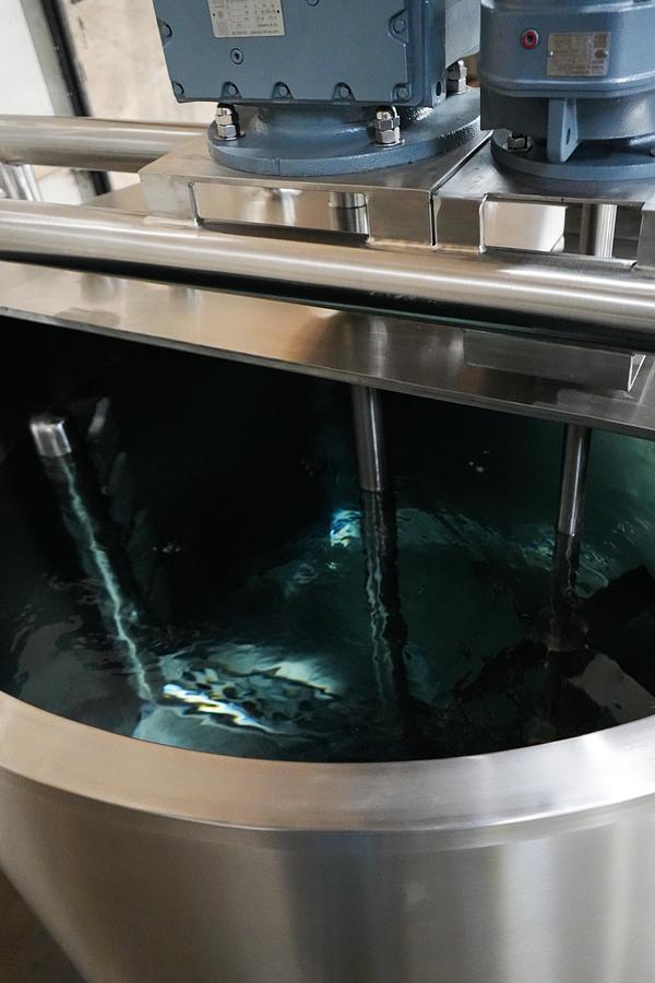 750 Gallon Stainless Steel Jacketed Mixing Tank with Agitator