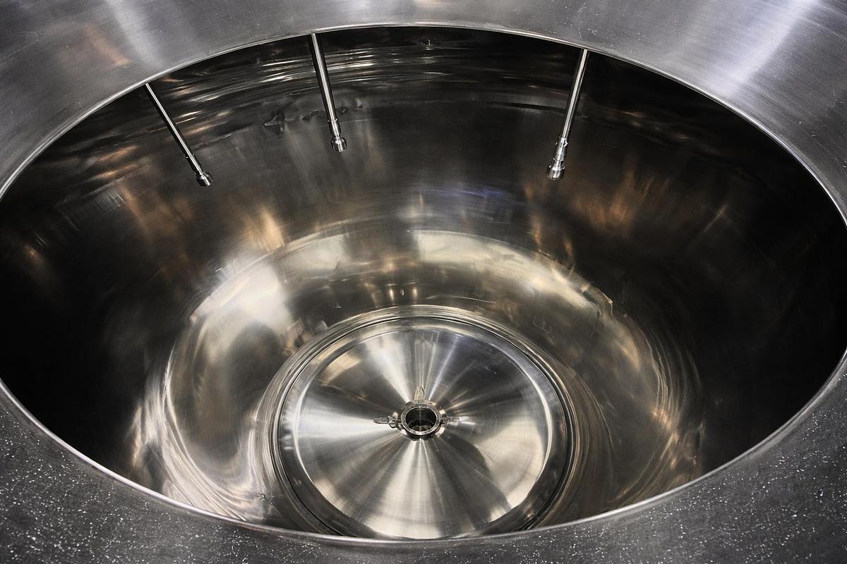 3000 Gallon Stainless Steel Holding Tank