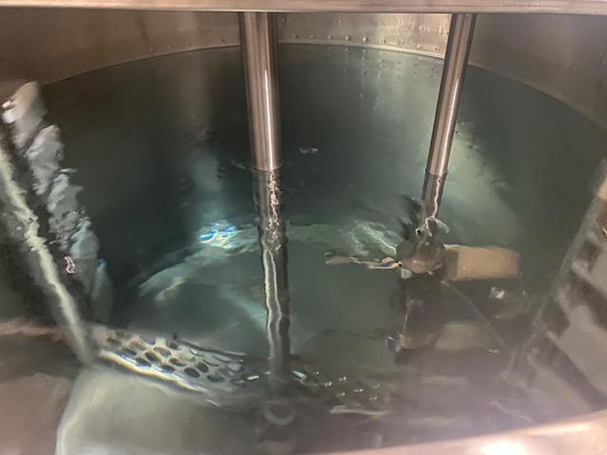 750 Gallon Stainless Steel Jacketed Mixing Tank with Agitator