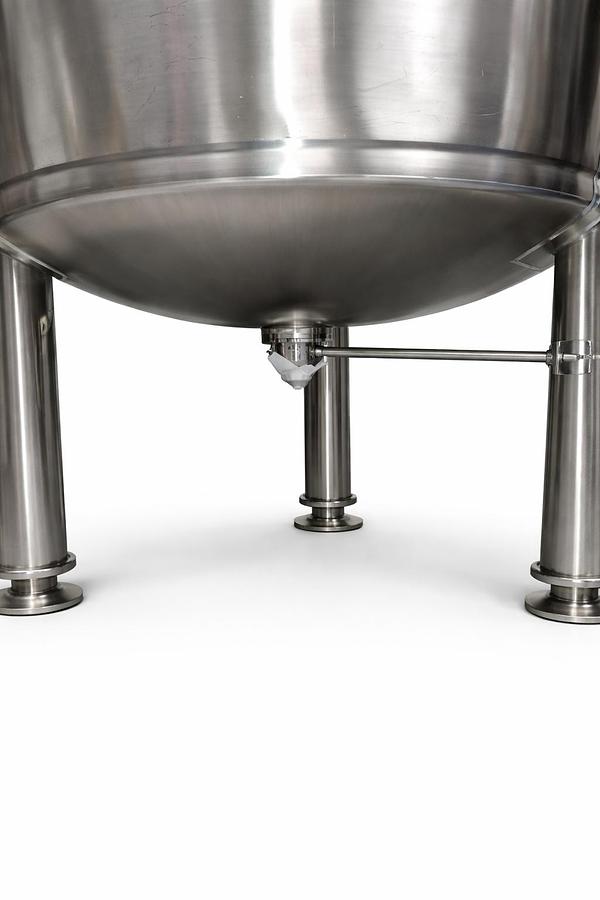 1000 Gallon EIC Stainless Steel Holding Tank