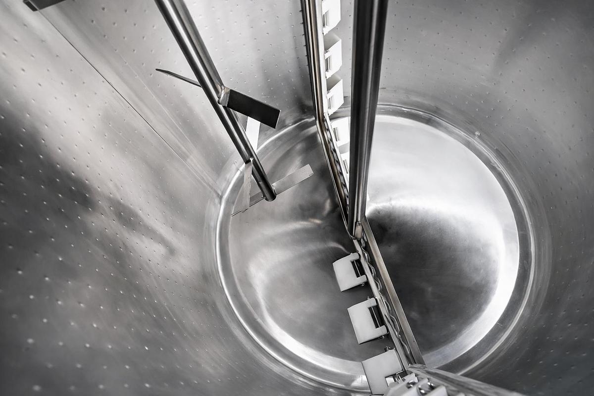 100 Gallon Stainless Steel Jacketed Mixing Tank with Agitator