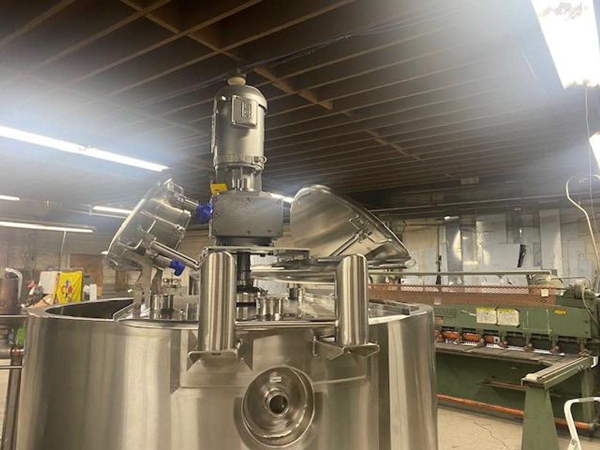 500 Gallon Stainless Steel Jacketed Mixing Tank with Agitator
