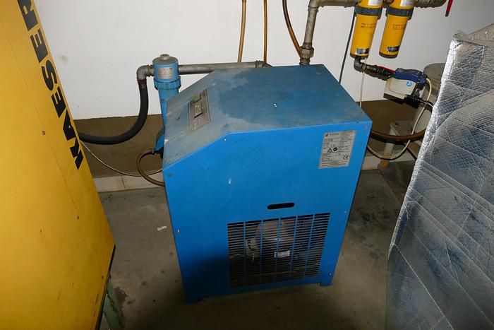 Used 2010 Donaldson 0150AB1117A