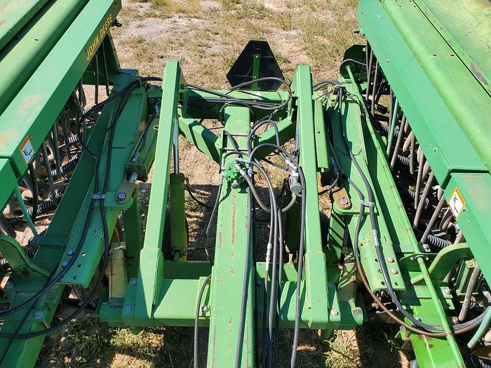 Used 25' John Deere 455 Grain Drill w/ Small Seed Box