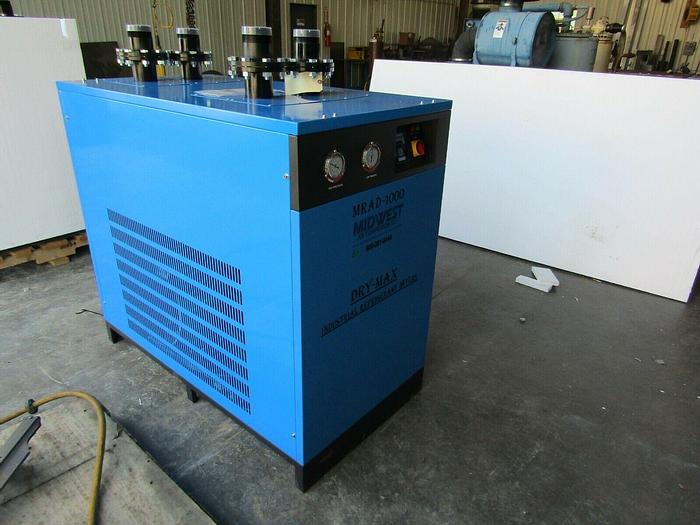 Dry- Max 1000 cfm Refrigerated air dryer MRAD-1000 W/pre/after caolescing filter