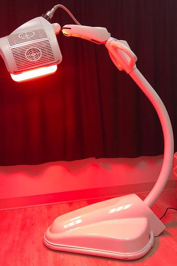 Used Lumiere Photodynamic Therepy Light Source Red light