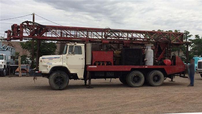 Used 1989 Speedstar 30K Drill Rig