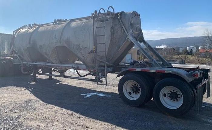 Used 1987 Heil Cement Tanker