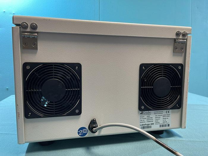 Used Kendro / Heraeus function line Labofuge 400 Zentrifuge