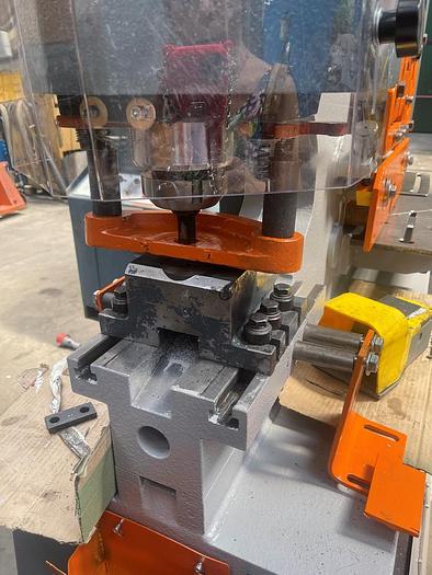 Usato PUNZONATRICE SAHINLER HKM 65