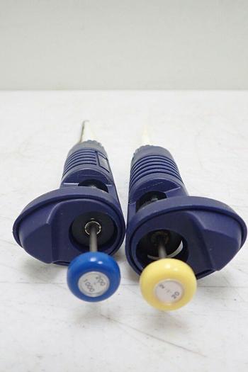 Used Lot of 2 Ulster Scientific V3 Series 2-20 200-1000 µL Pipettes