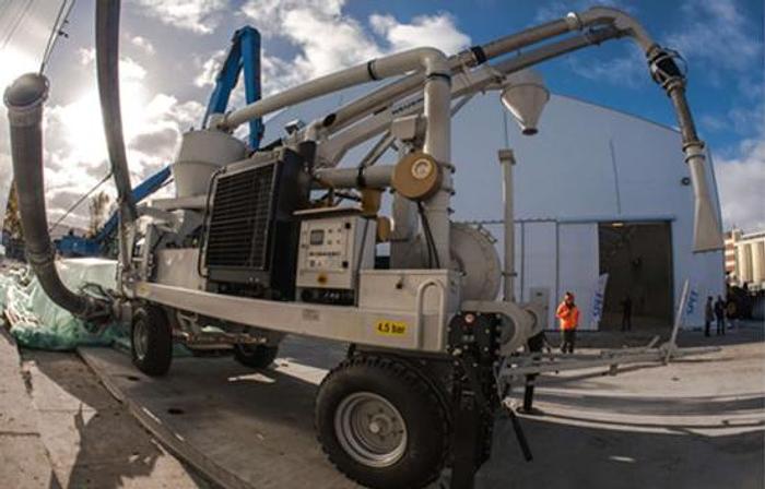 Used NEUERO Vacuum Loader 