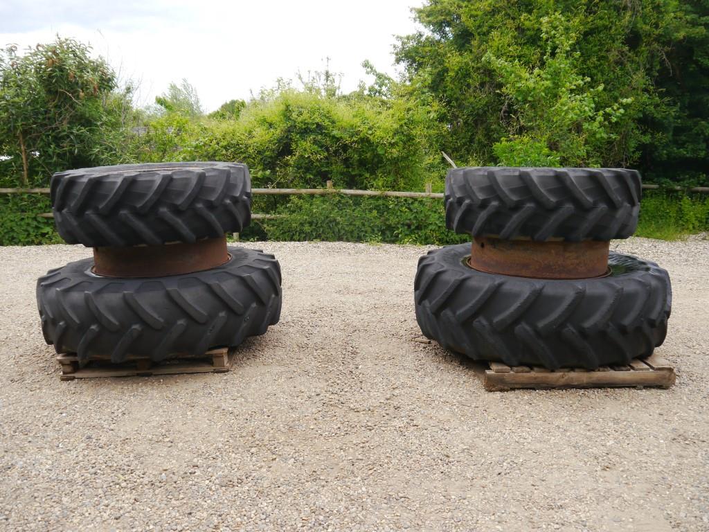 Used Dual Wheels and Tyres