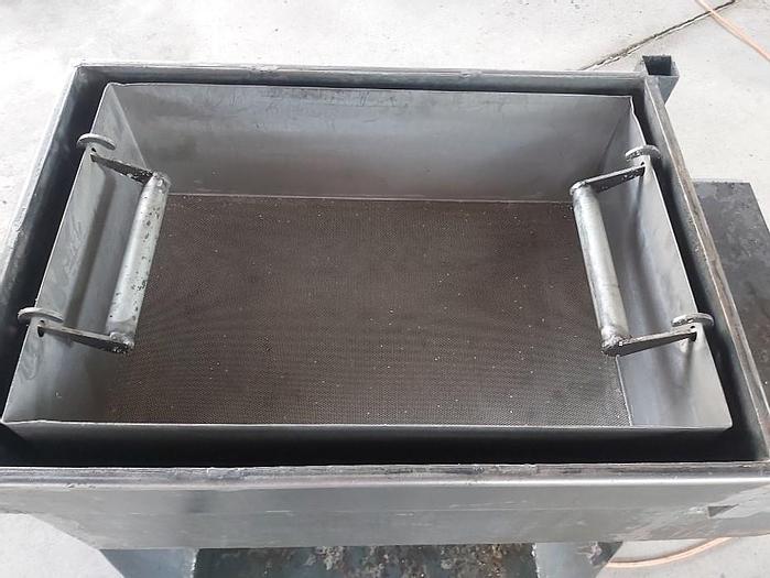 Gebraucht Teile-Waschanlage mit Heizung, Max. 40x60x20cm, gebraucht