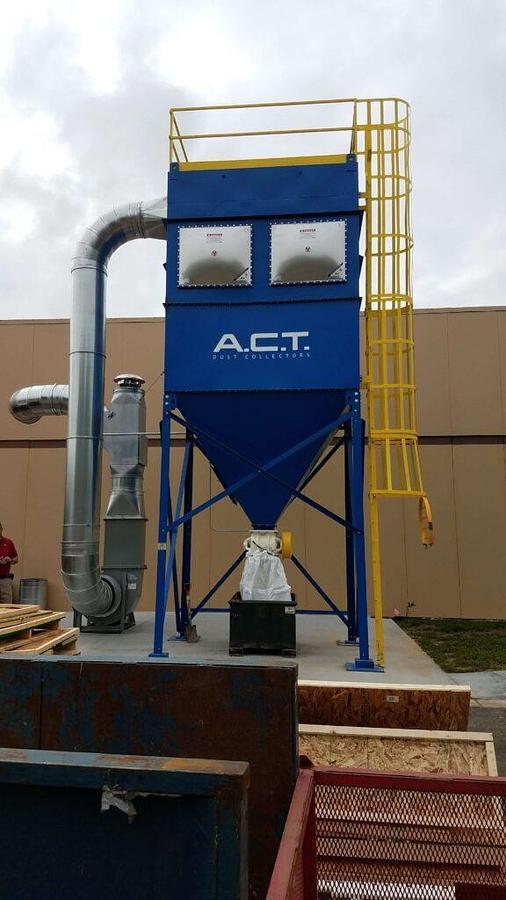 TLM 117-10 Baghouse Dust Collector