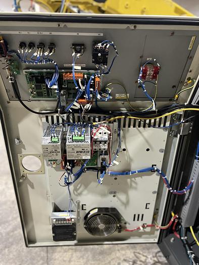 Used FANUC M900iA/260L, CLEANED AND TESTED, ONLY 3,808 HOURS