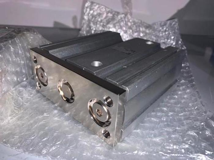 SMC MGQL32TF-15-DCN716 / MGQL32TF15DCN716