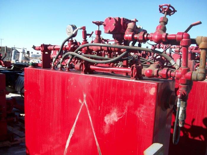 Used Valvcon 4 Station Closing Unit / Accumulator