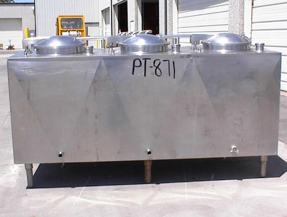 Used 300 GALLON SINGLE SHELL TANK.  MUELLER SERIAL 116823-3