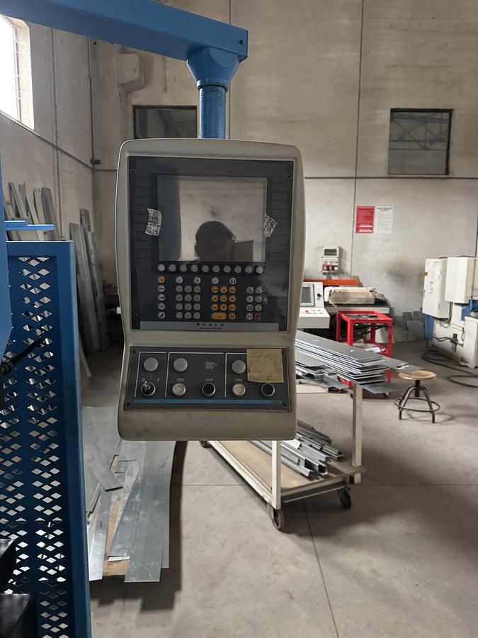 Usato PRESSO PIEGATRICE USATA CMU MODELLO B.T 130-32