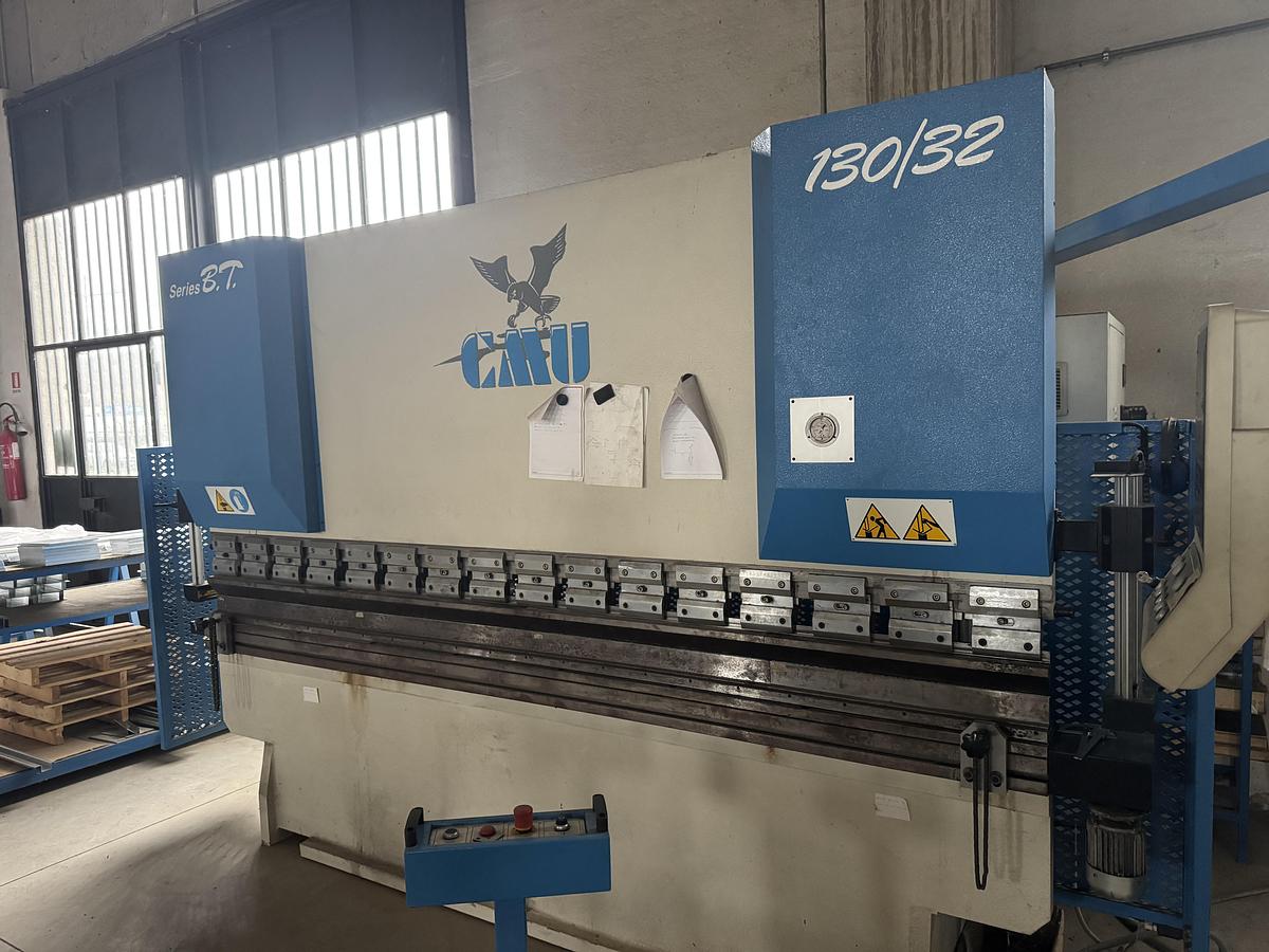 Usato PRESSO PIEGATRICE USATA CMU MODELLO B.T 130-32