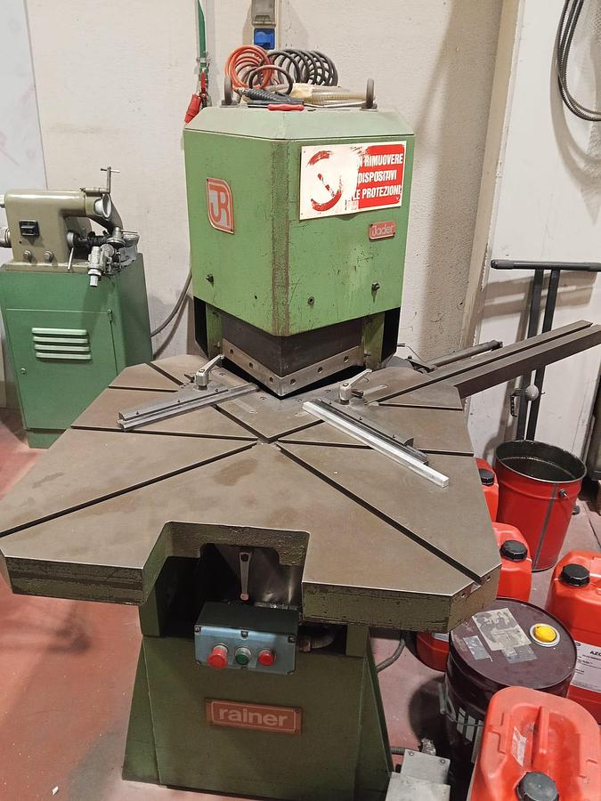 Usato SCANTONATRICE USATA RAINE ANGOLO FISSO