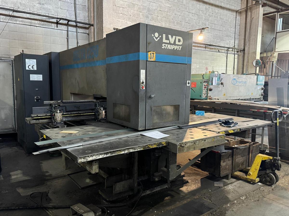 Usato PUNZONATRICI USATE 