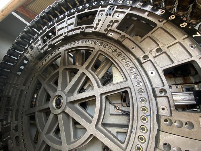 Used 2005 Haas EC400 4AX