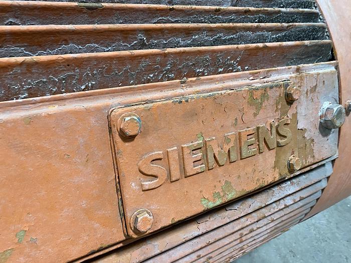 Used 700 HP SIEMENS AC MOTOR 894 RPM