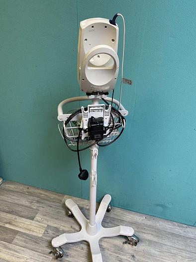 Gebraucht Welch Allyn Spot Vital Signs Monitor auf Trolley mit Fingersensor, Manschette, Spo2