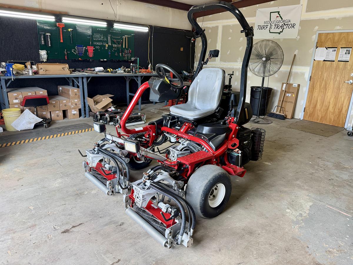 Used 2013 Toro Greensmaster 3300 Triflex