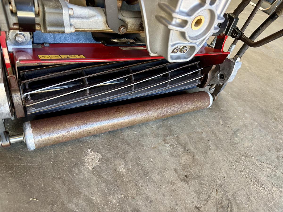Used 2012 Toro Greensmaster Triflex 3300