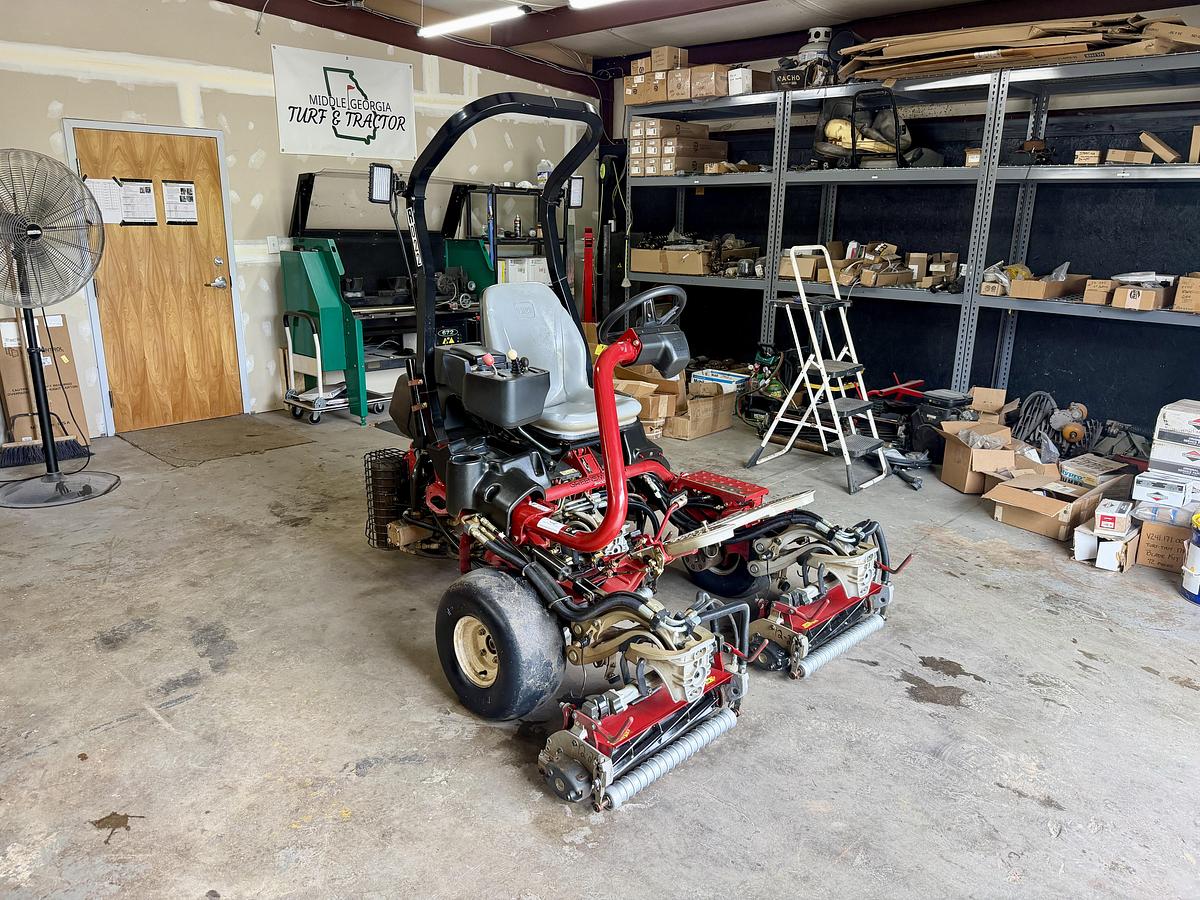 Used 2018 Toro Greensmaster 3400 Triflex