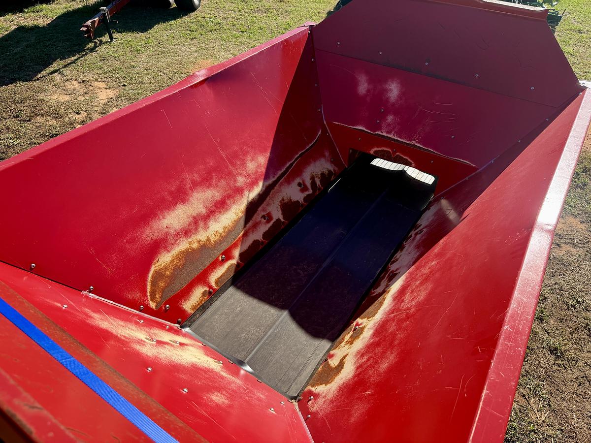 Used 2017 Toro Propass 200 Wireless Top Dresser