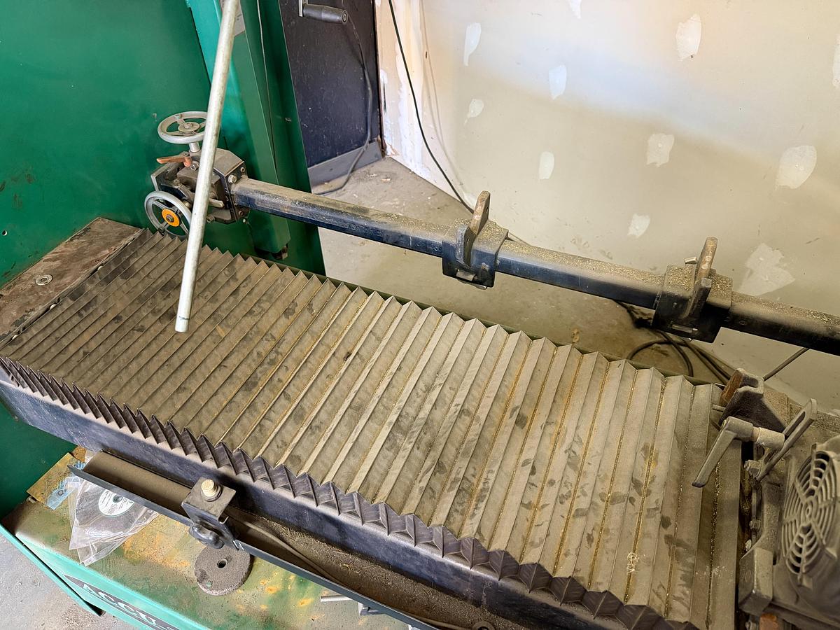 Used Foley 605 ACCU-Sharp Spin/Relief Reel Grinder