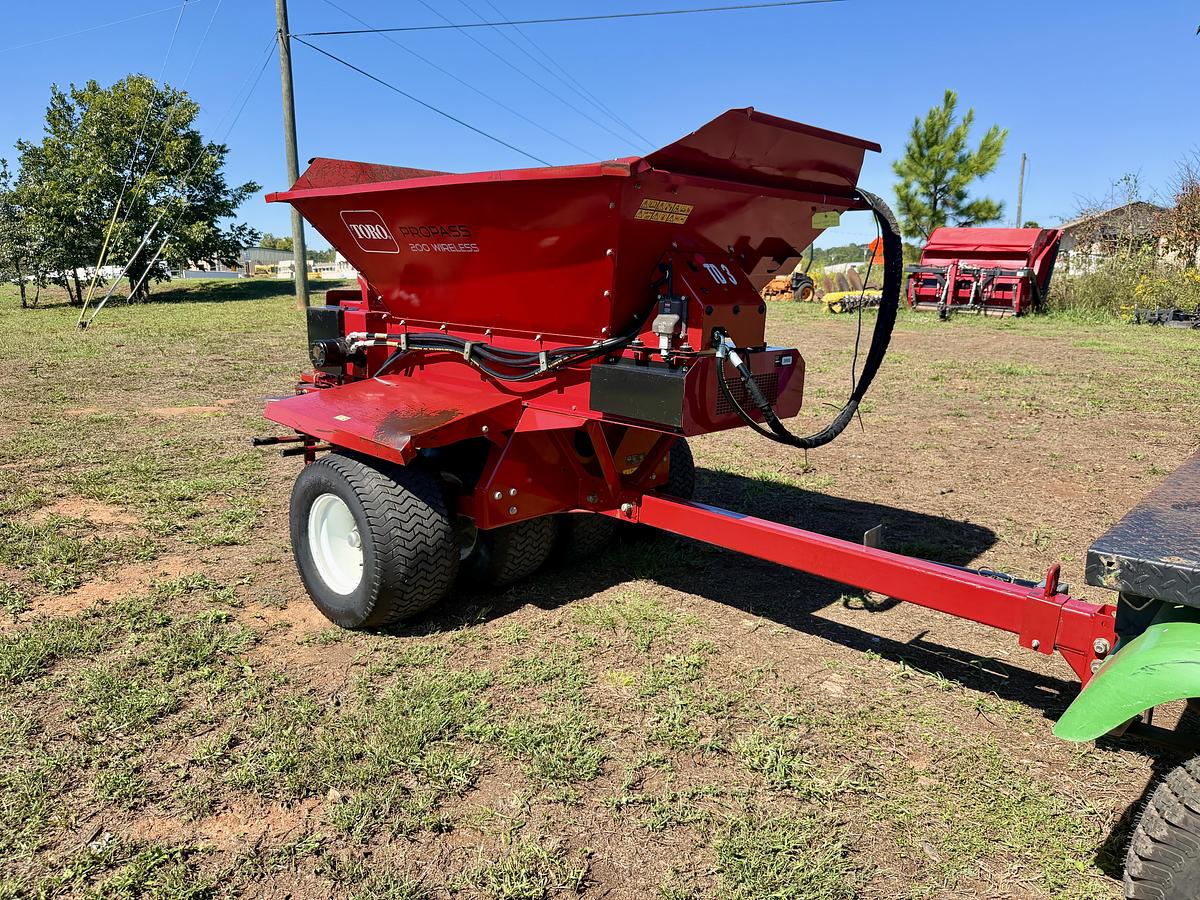 Used 2020 Toro Propass 200 Top Dresser