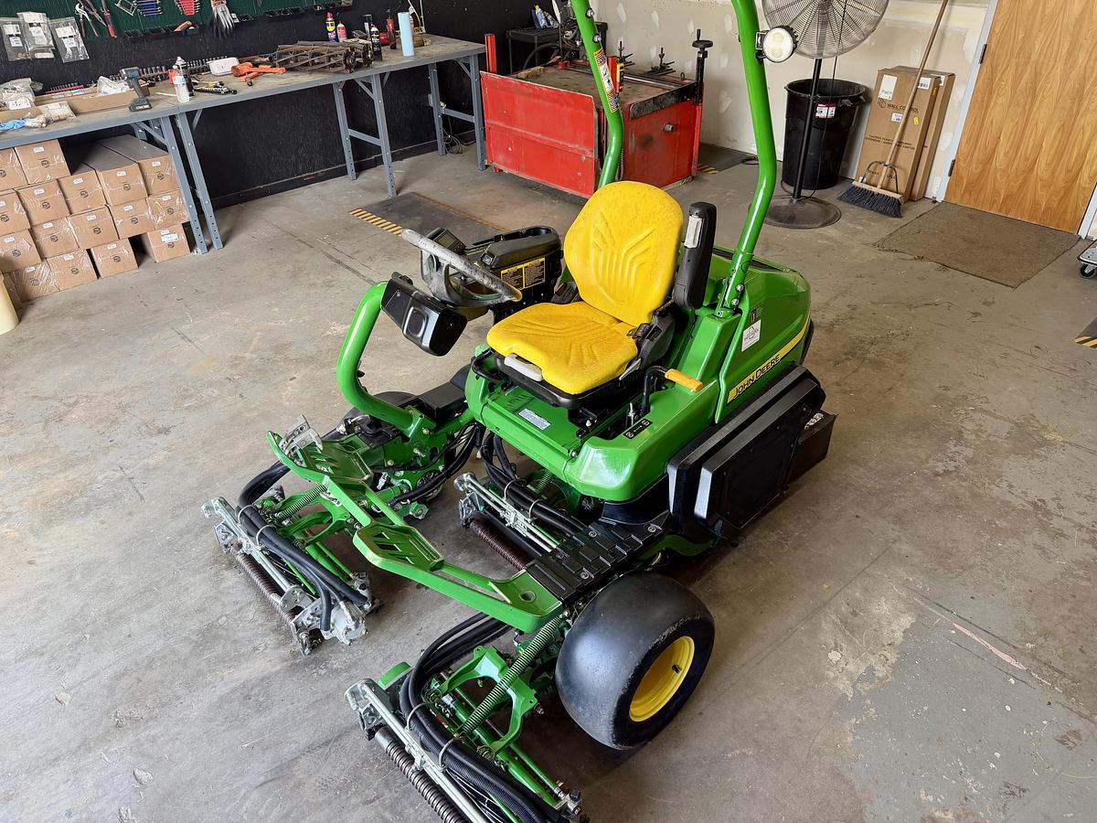 Used 2020 John Deere 2750 Greens Mower